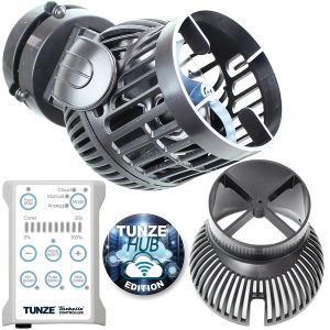 TUNZE® HUB EDITION For aquariums from 200 to 2,000 liters (53 to 528 USgal.) Flow rate: approx. 3,000 to 12,000 l/h (793 to 3,170 USgal./h) at 12 V Energy consumption: 3-11 W at 12 V Power supply unit: 100–240V / 50–60Hz Cable length: 5 m (196.8") up to the controller Dimensions: ø90 mm (3.5") Output: ø63 mm (2.48") and ø75 mm (3") Magnet Holder with Silence clamp up to a glass thickness of 15 mm (2/3") Including second propeller housing for best protection.